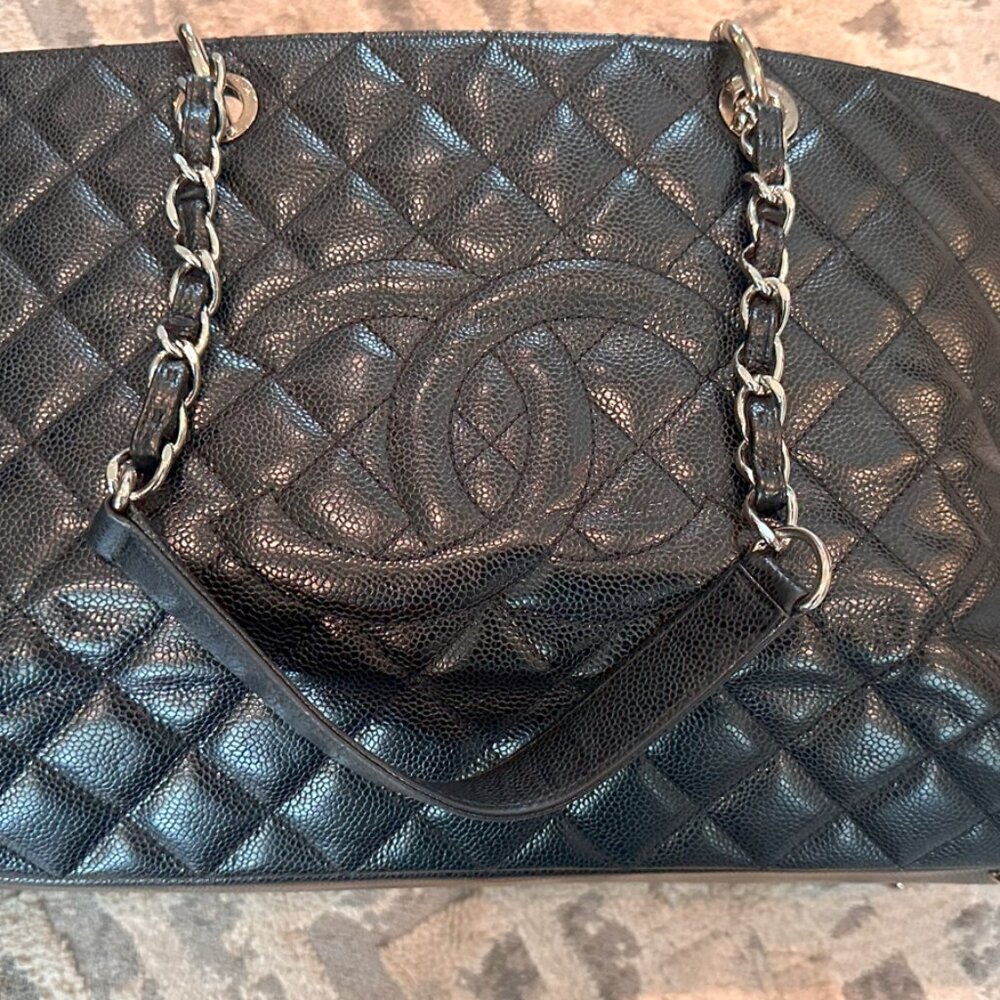 Chanel Caviar Quilted Grand Shopping Tote Black